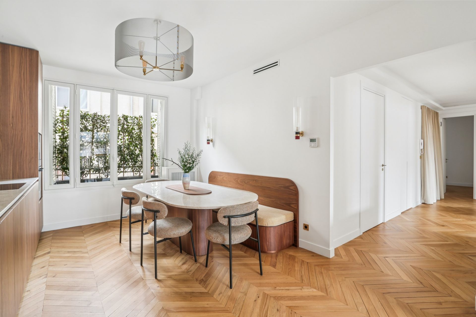luxury apartment 5 Rooms for sale on PARIS (75007)
