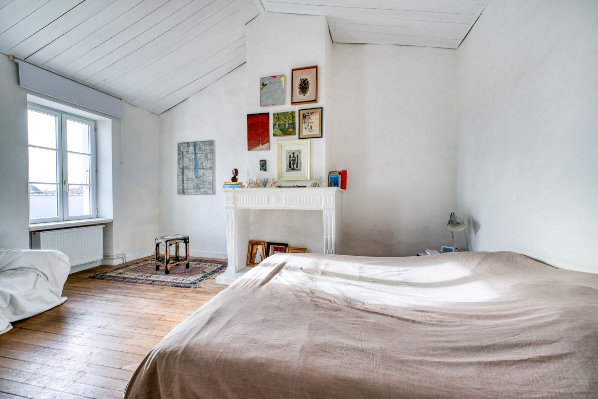 luxury house 7 Rooms for sale on LOIX (17111)