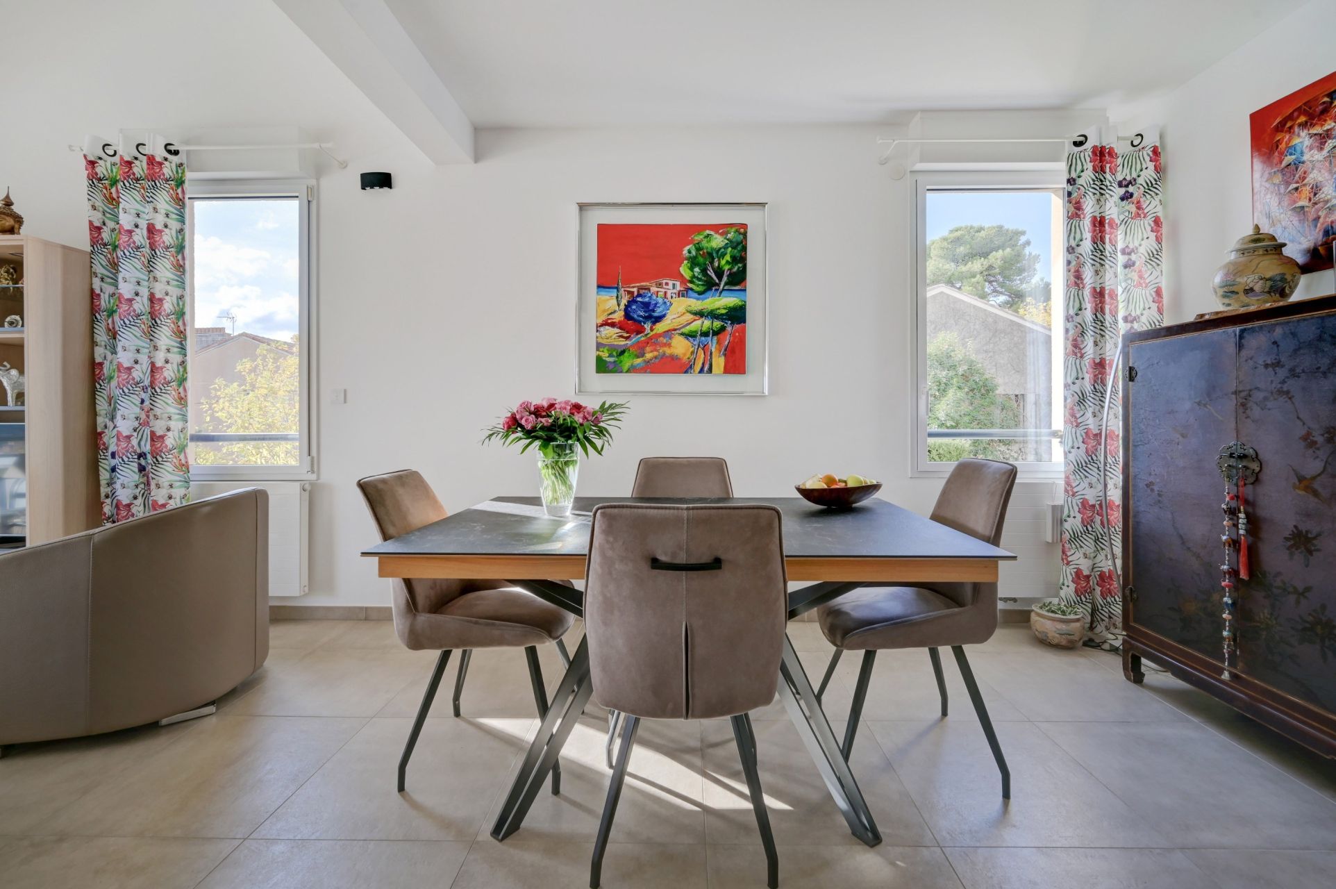 luxury apartment 4 Rooms for sale on AIX EN PROVENCE (13090)