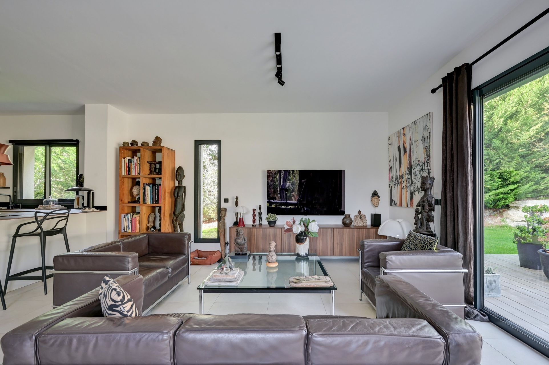 luxury house 4 Rooms for sale on AIX EN PROVENCE (13090)