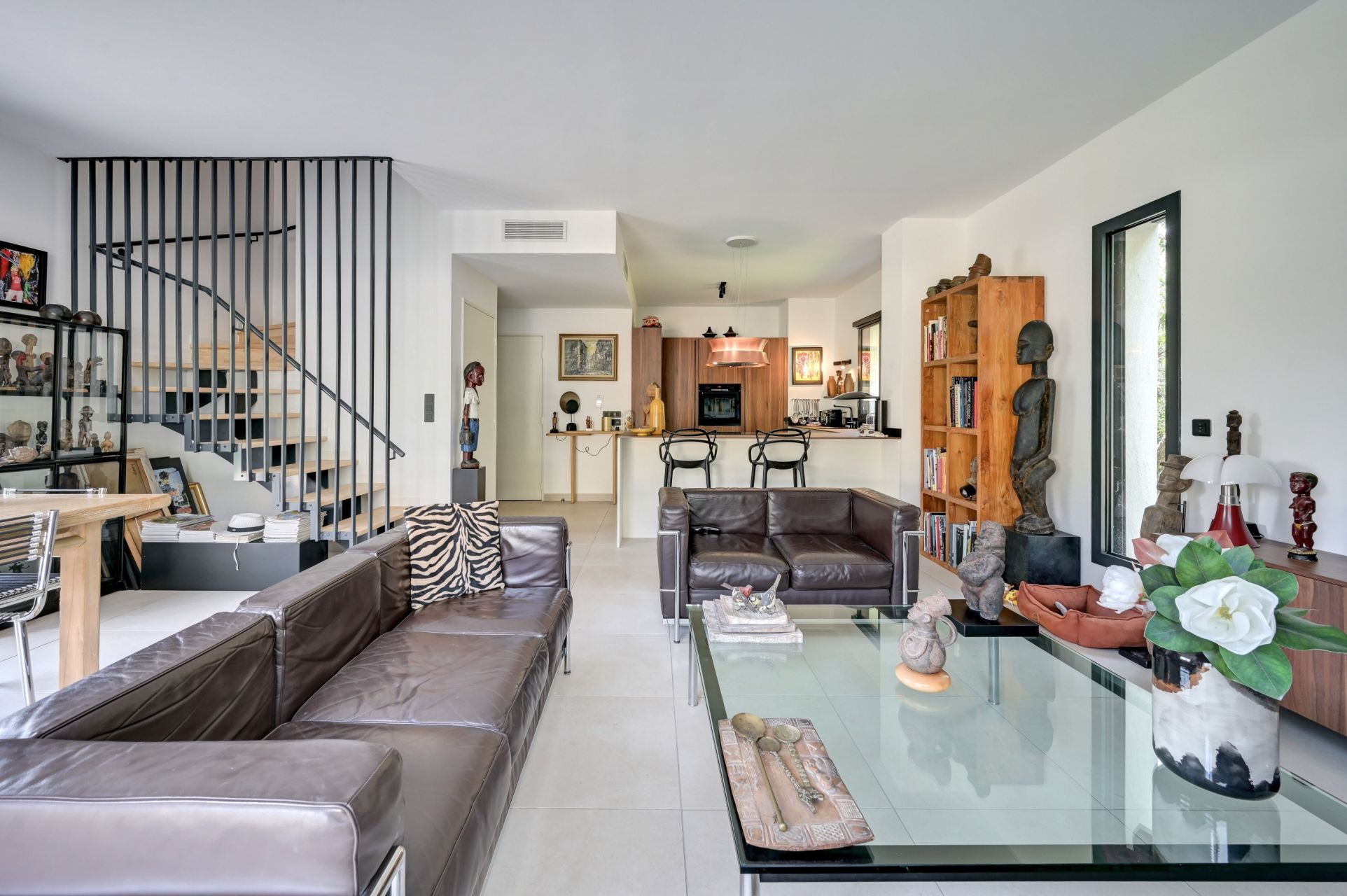 luxury house 4 Rooms for sale on AIX EN PROVENCE (13090)