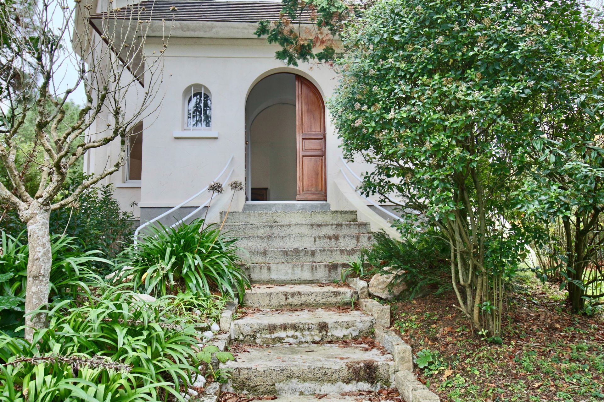 luxury house 5 Rooms for sale on LA BAULE (44500)