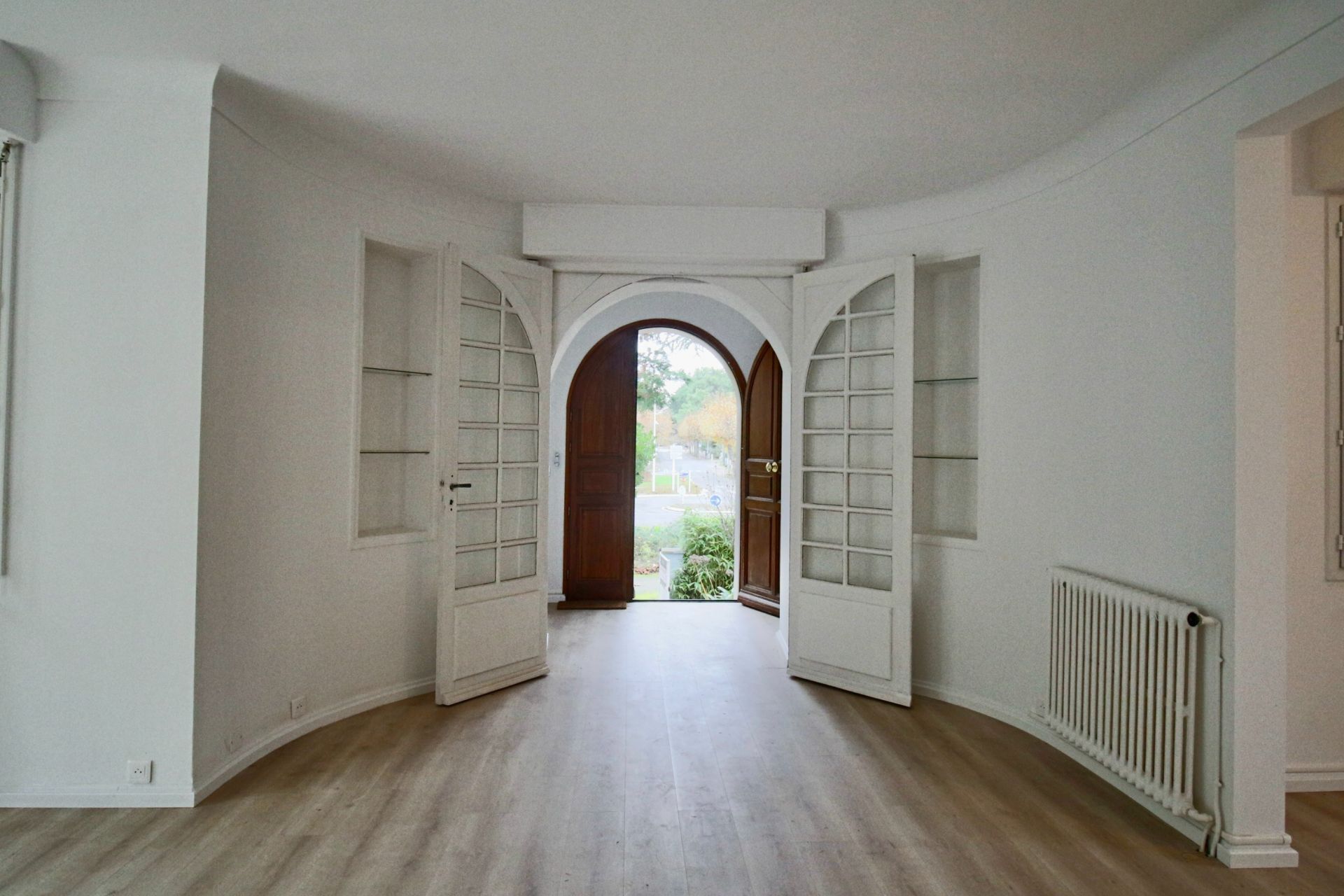 luxury house 5 Rooms for sale on LA BAULE (44500)