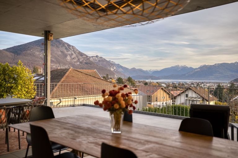 luxury house 10 Rooms for sale on ANNECY LE VIEUX (74940)