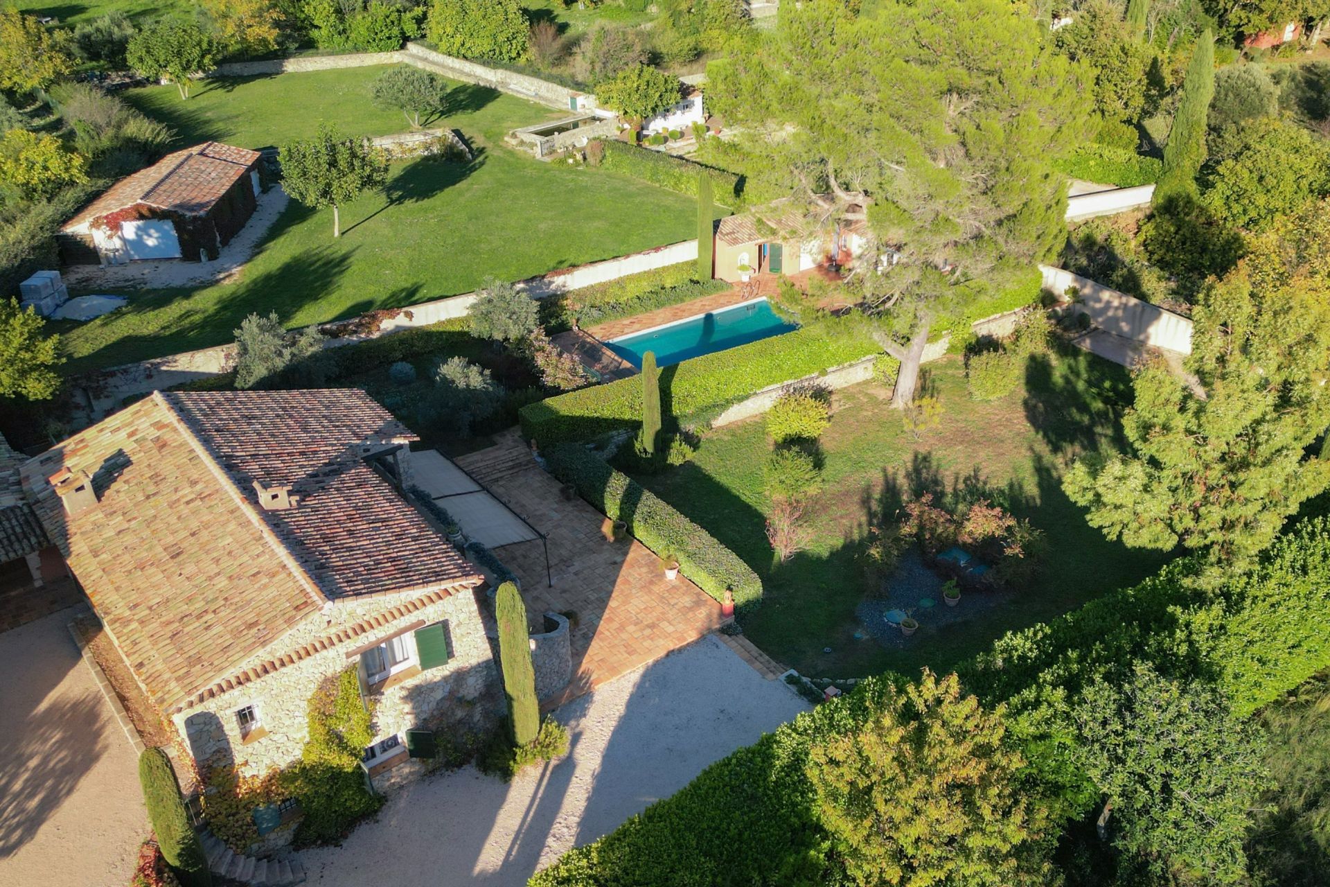 maison de luxe 8 Pièces en vente sur LA ROQUEBRUSSANNE (83136)