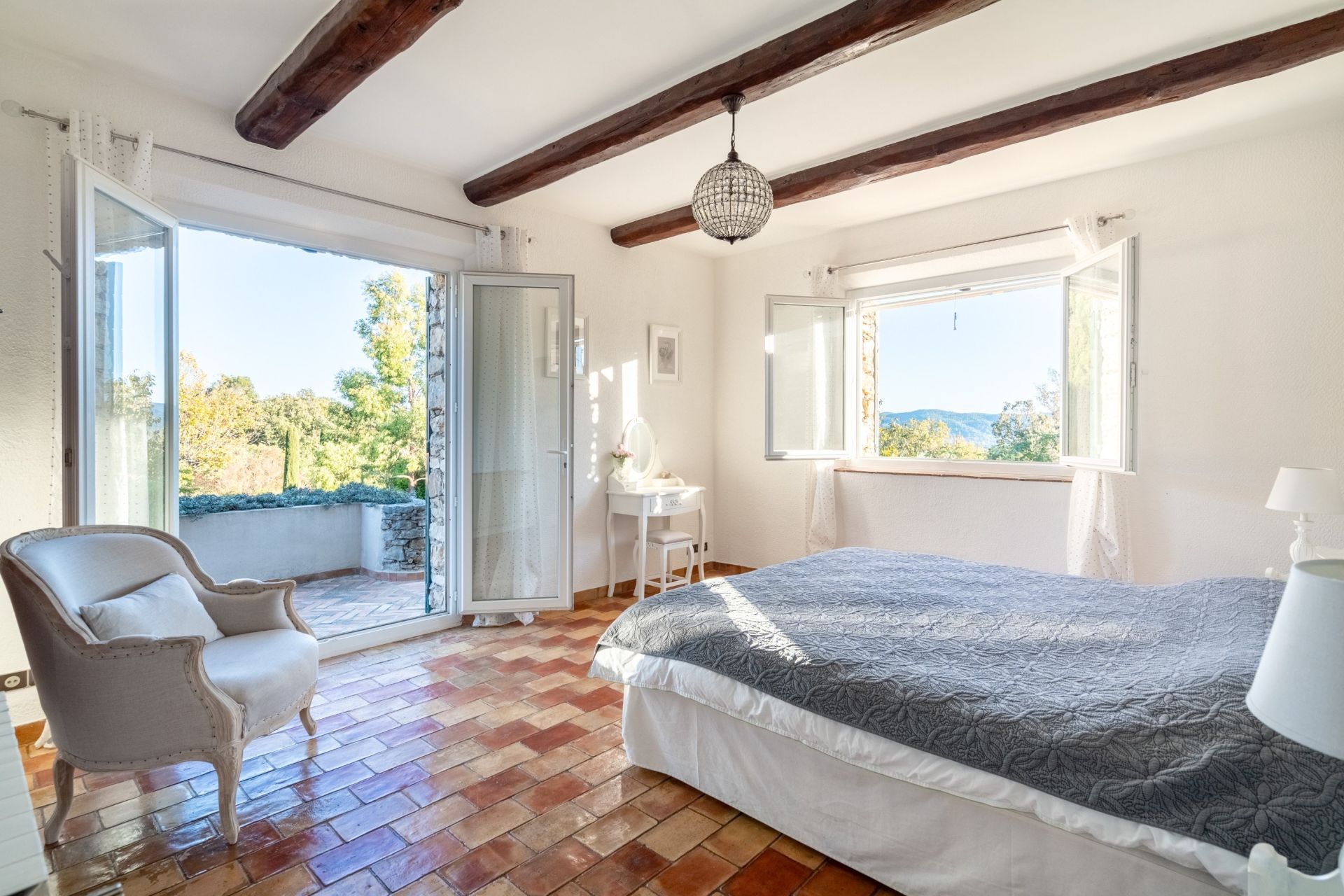 maison de luxe 8 Pièces en vente sur LA ROQUEBRUSSANNE (83136)