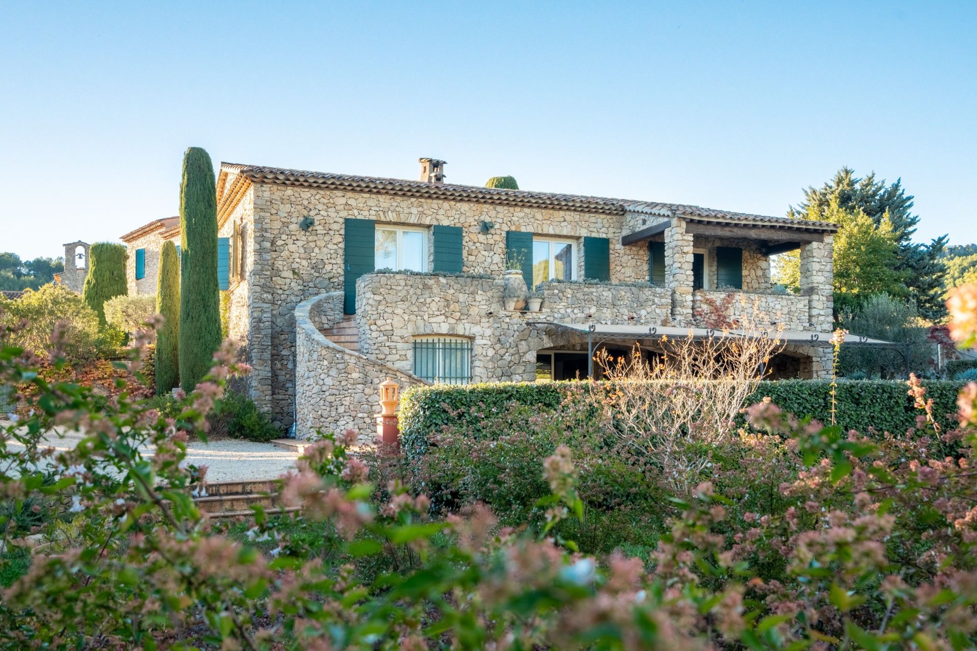 maison de luxe 8 Pièces en vente sur LA ROQUEBRUSSANNE (83136)