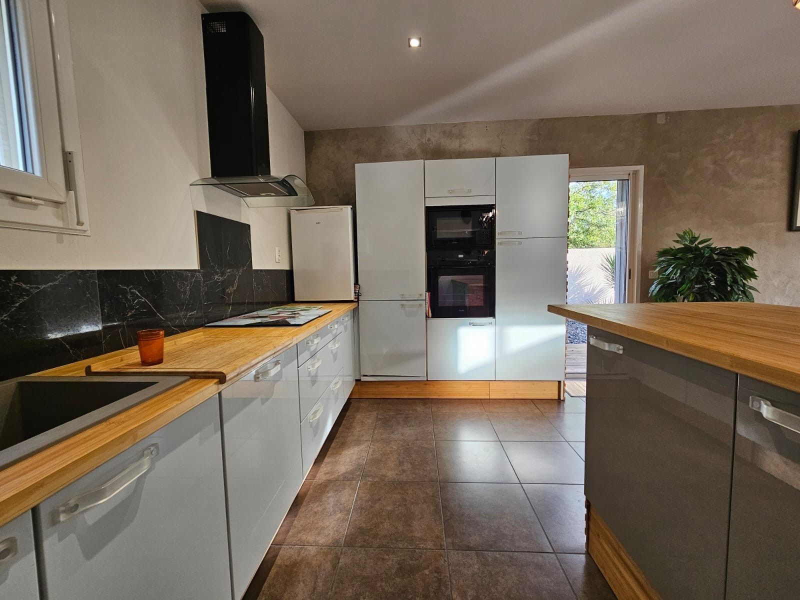 luxury house 5 Rooms for sale on PERPIGNAN (66000)