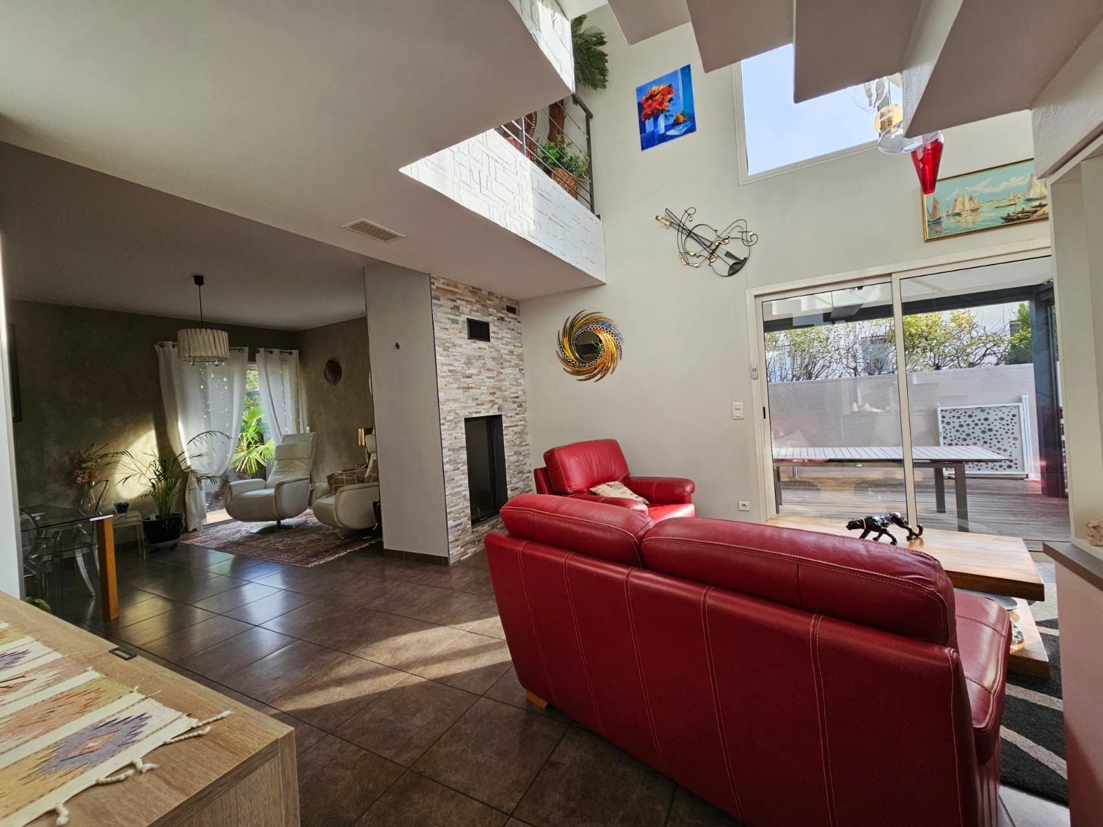 luxury house 5 Rooms for sale on PERPIGNAN (66000)