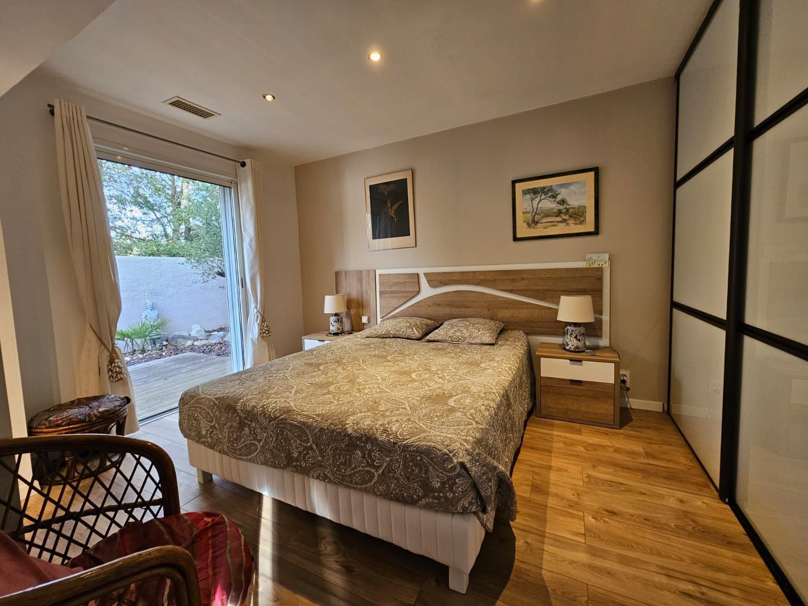 luxury house 5 Rooms for sale on PERPIGNAN (66000)