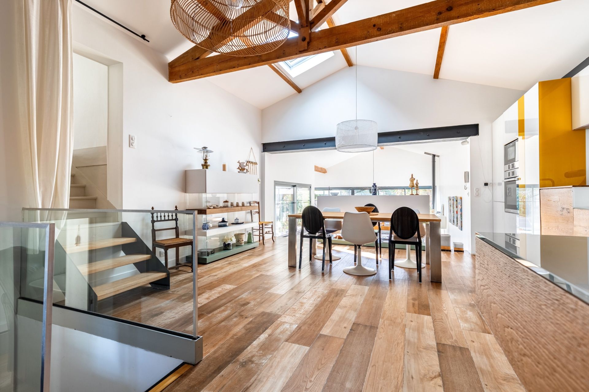 luxury house 7 Rooms for sale on PYLA SUR MER (33115)