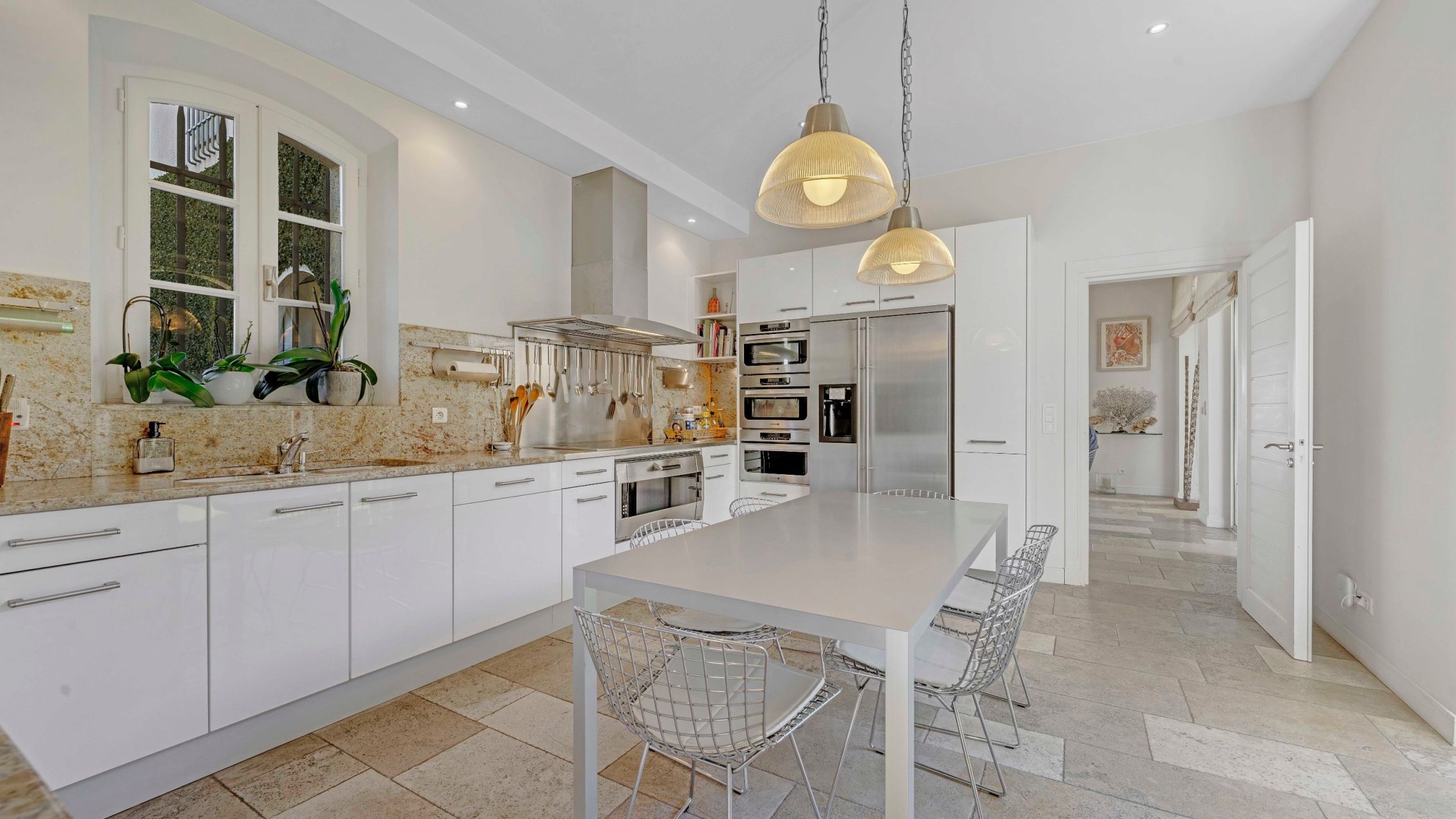 luxury villa 12 Rooms for sale on RAMATUELLE (83350)