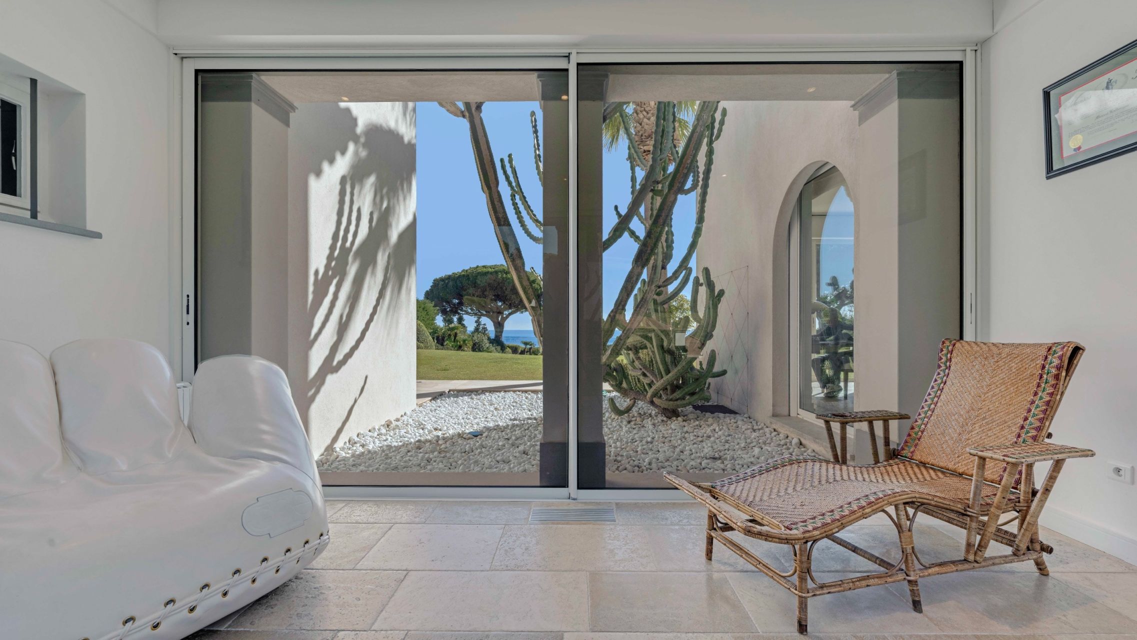 luxury villa 12 Rooms for sale on RAMATUELLE (83350)