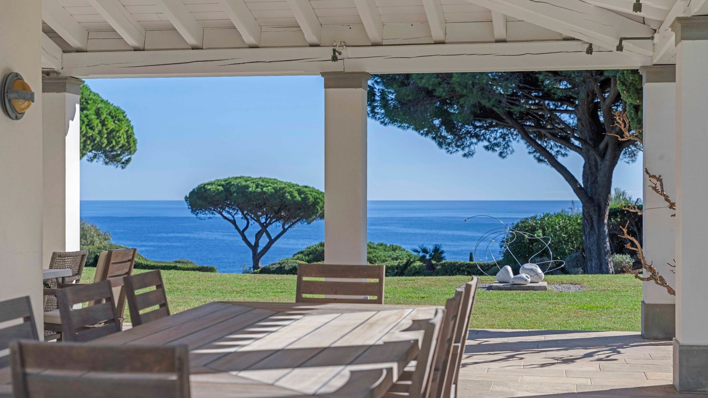 luxury villa 12 Rooms for sale on RAMATUELLE (83350)