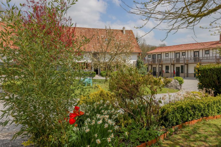 luxury property 14 Rooms for sale on MONTREUIL (62170)