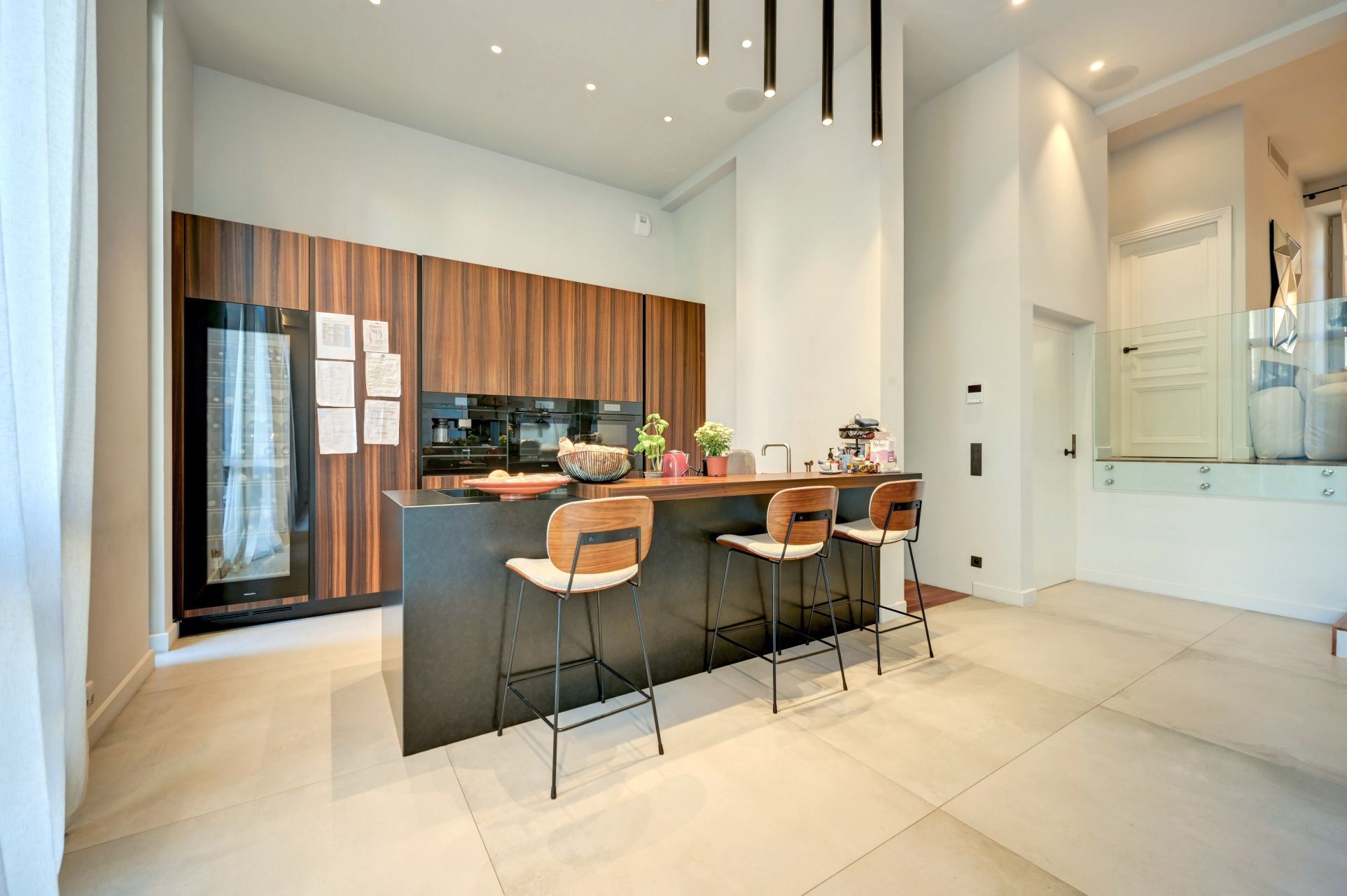 luxury house 8 Rooms for sale on AIX EN PROVENCE (13100)