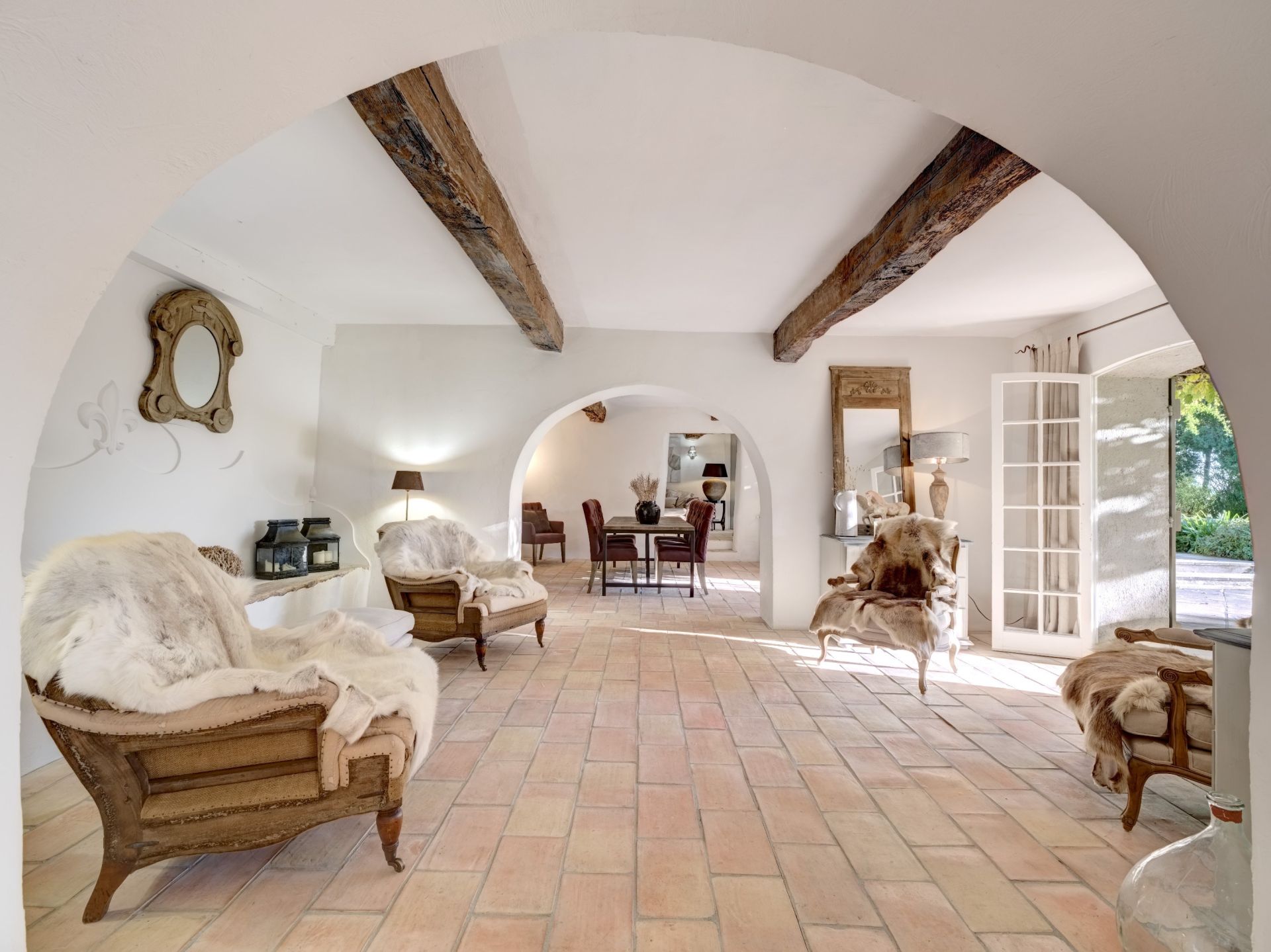 luxury provencale house 11 Rooms for sale on CHATEAUNEUF GRASSE (06740)