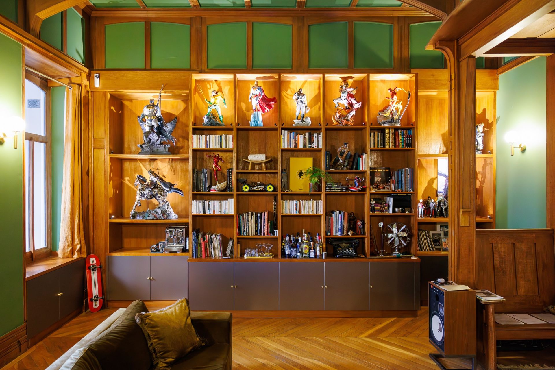 luxury apartment 5 Rooms for sale on NICE (06000)