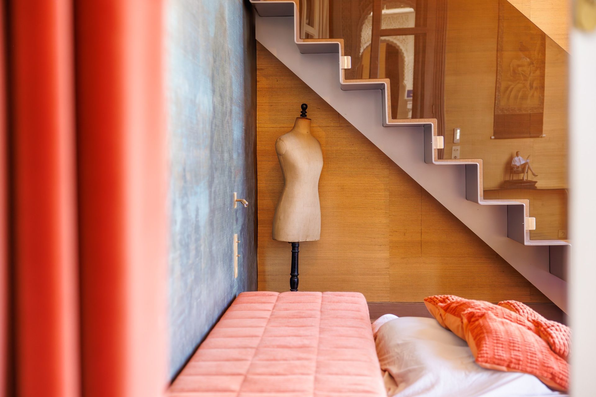 luxury apartment 5 Rooms for sale on NICE (06000)