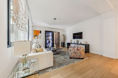 Sale Luxury apartment Paris 7 3 Rooms 94 m²