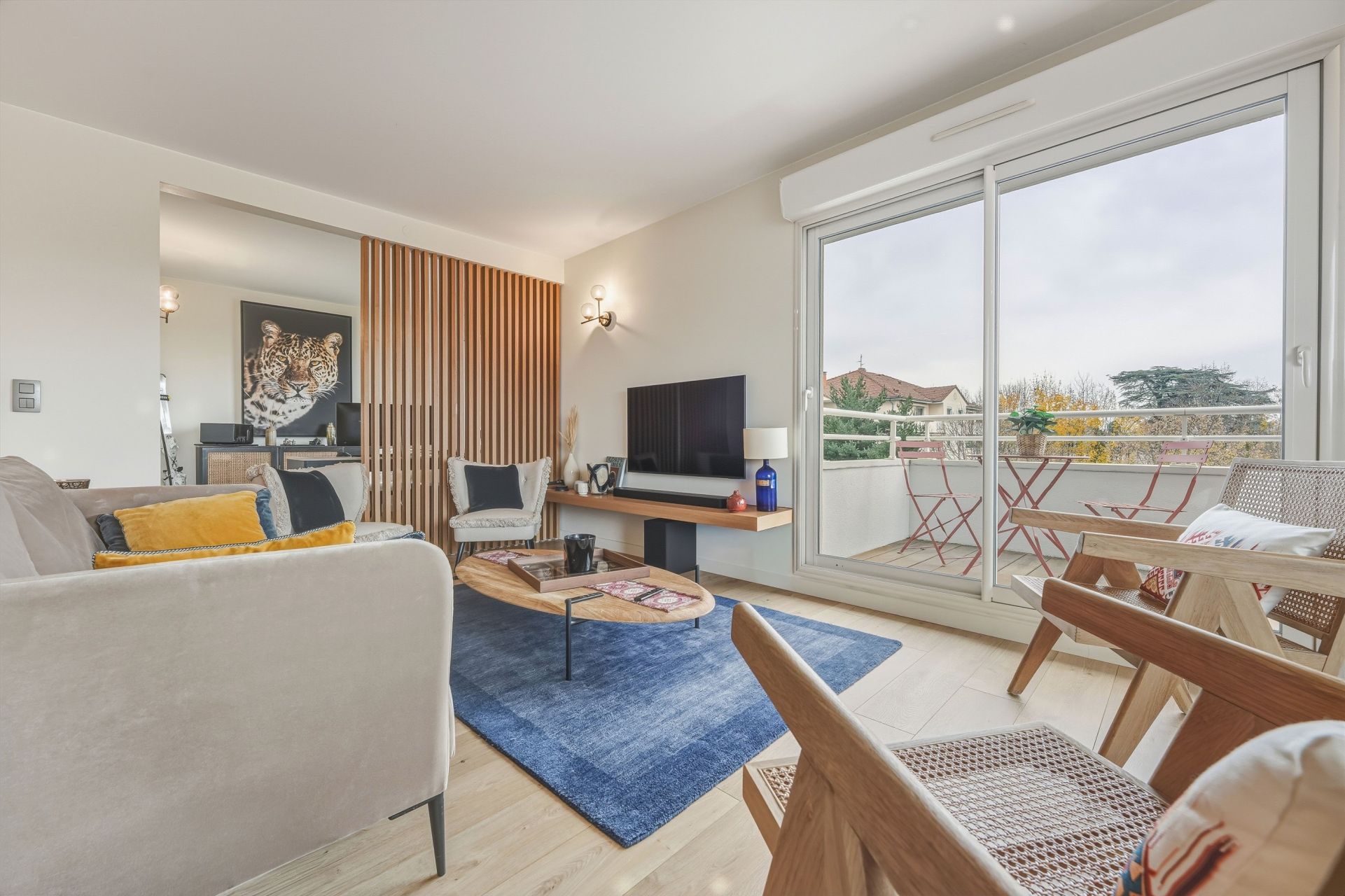 luxury apartment 4 Rooms for sale on DIVONNE LES BAINS (01220)