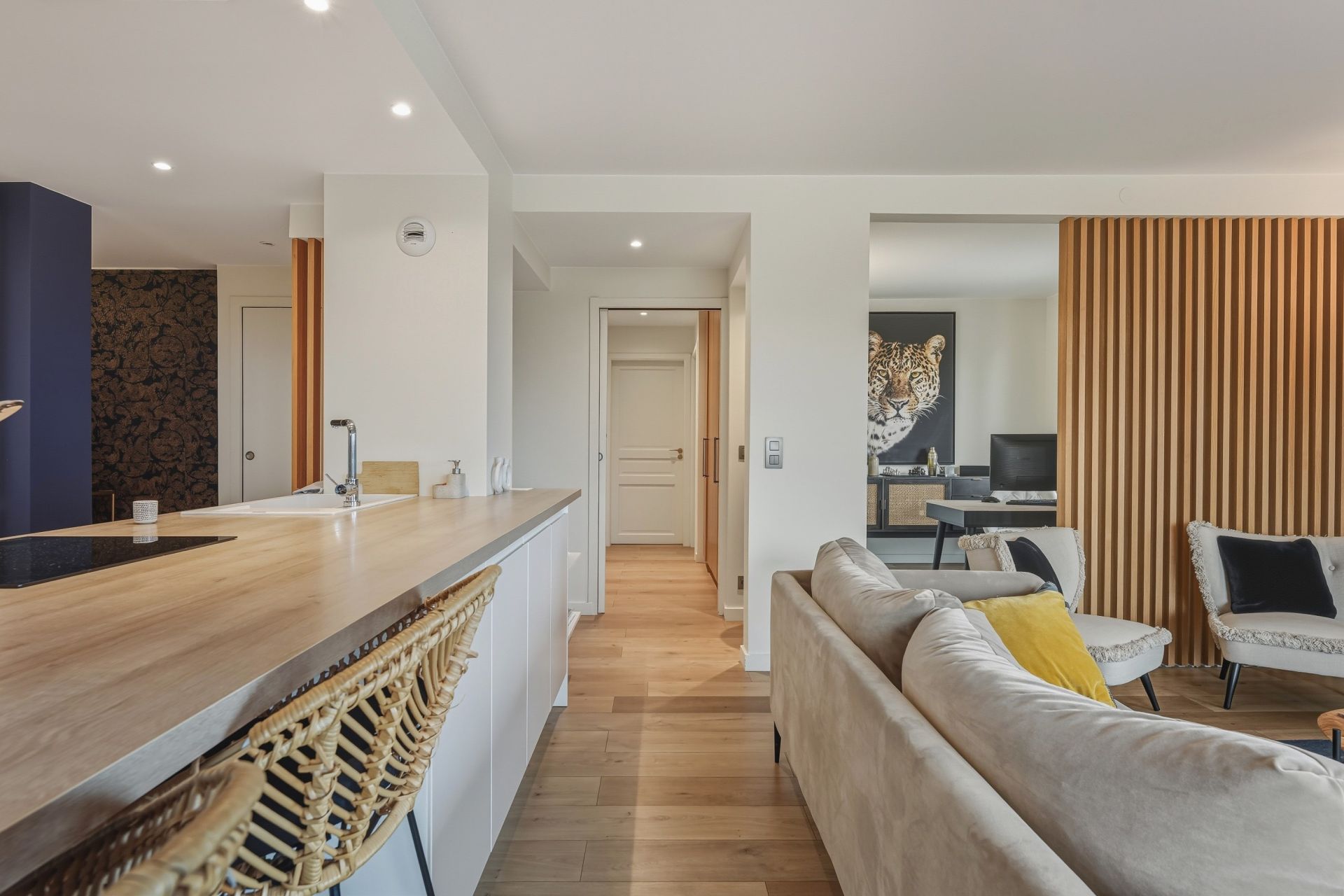 luxury apartment 4 Rooms for sale on DIVONNE LES BAINS (01220)