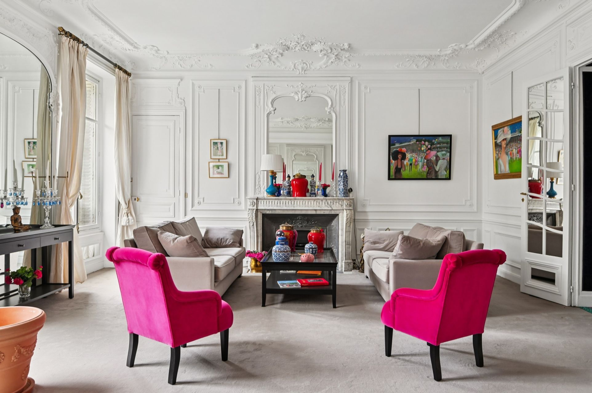 luxury apartment 7 Rooms for sale on PARIS (75116)