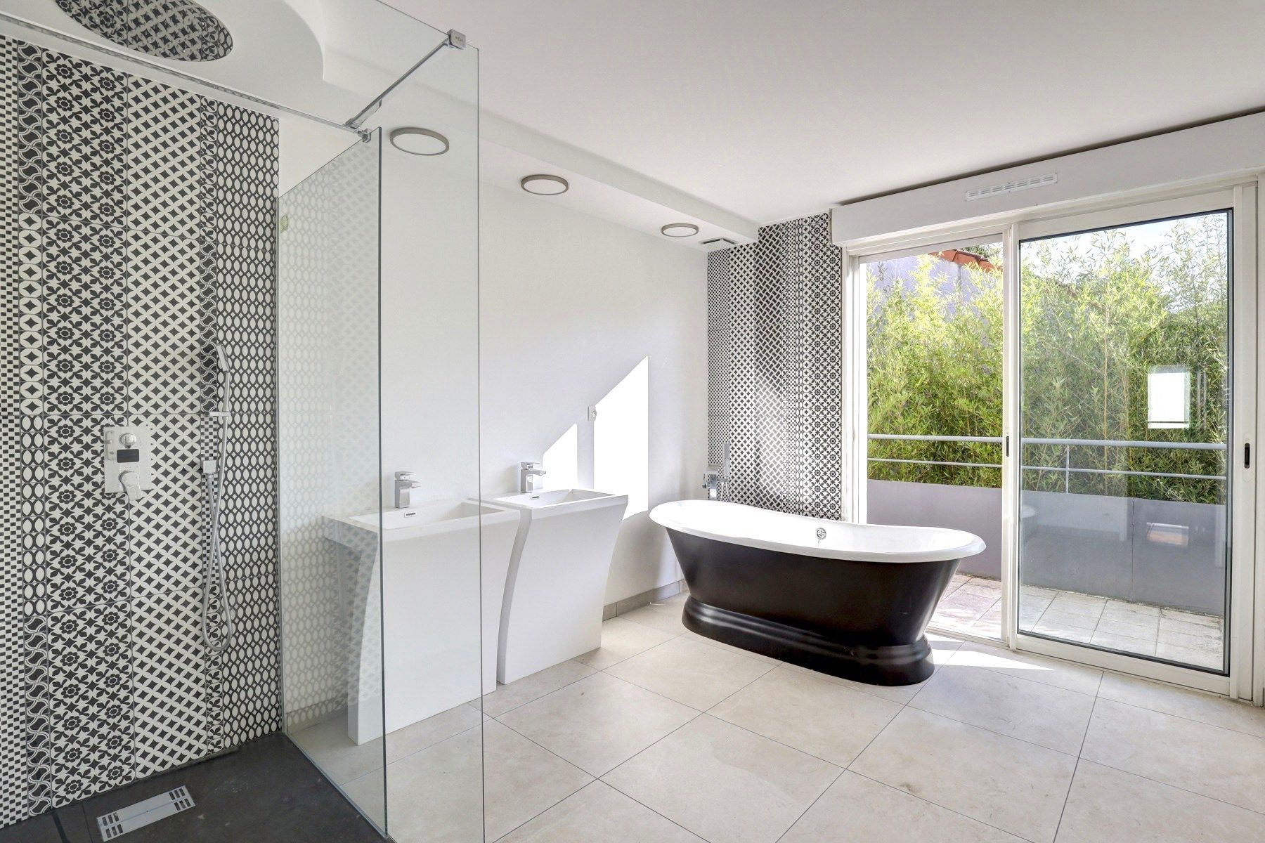 luxury apartment 6 Rooms for sale on TOULOUSE (31000)