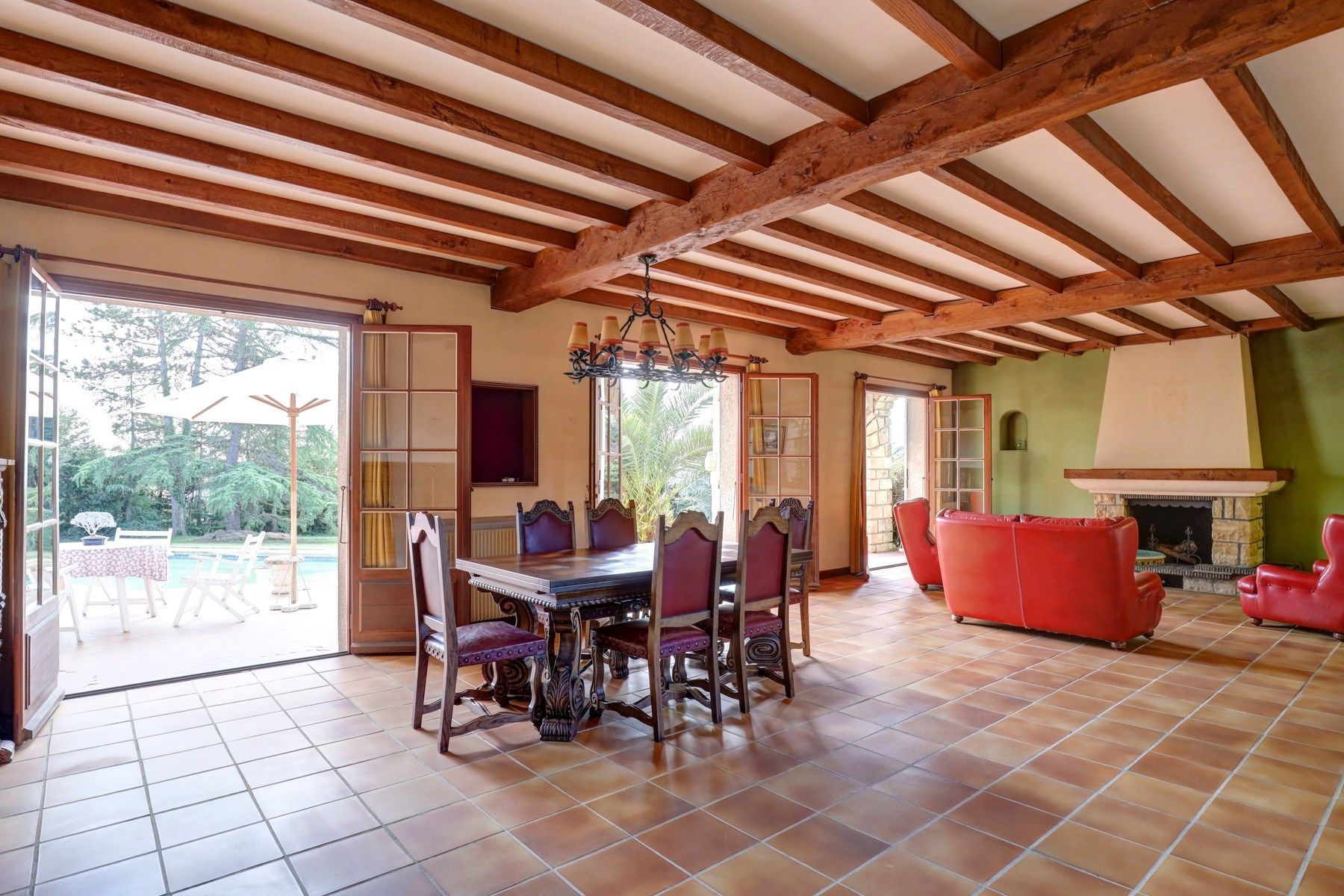 luxury house 6 Rooms for sale on TOULOUSE (31000)