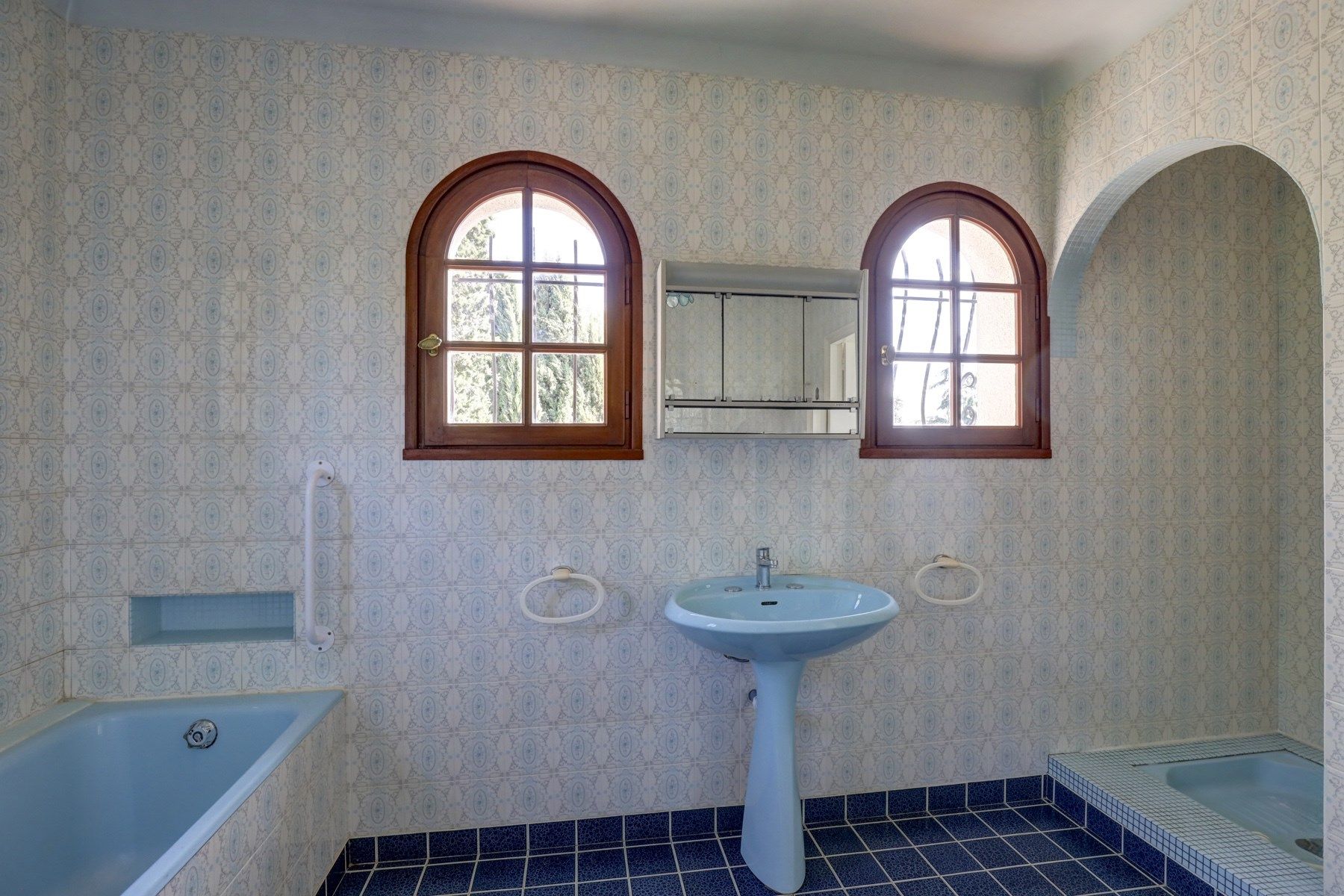 luxury house 6 Rooms for sale on ST JEAN (31240)