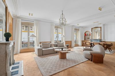 Sale Luxury apartment Paris 7 5 Rooms 161 m²
