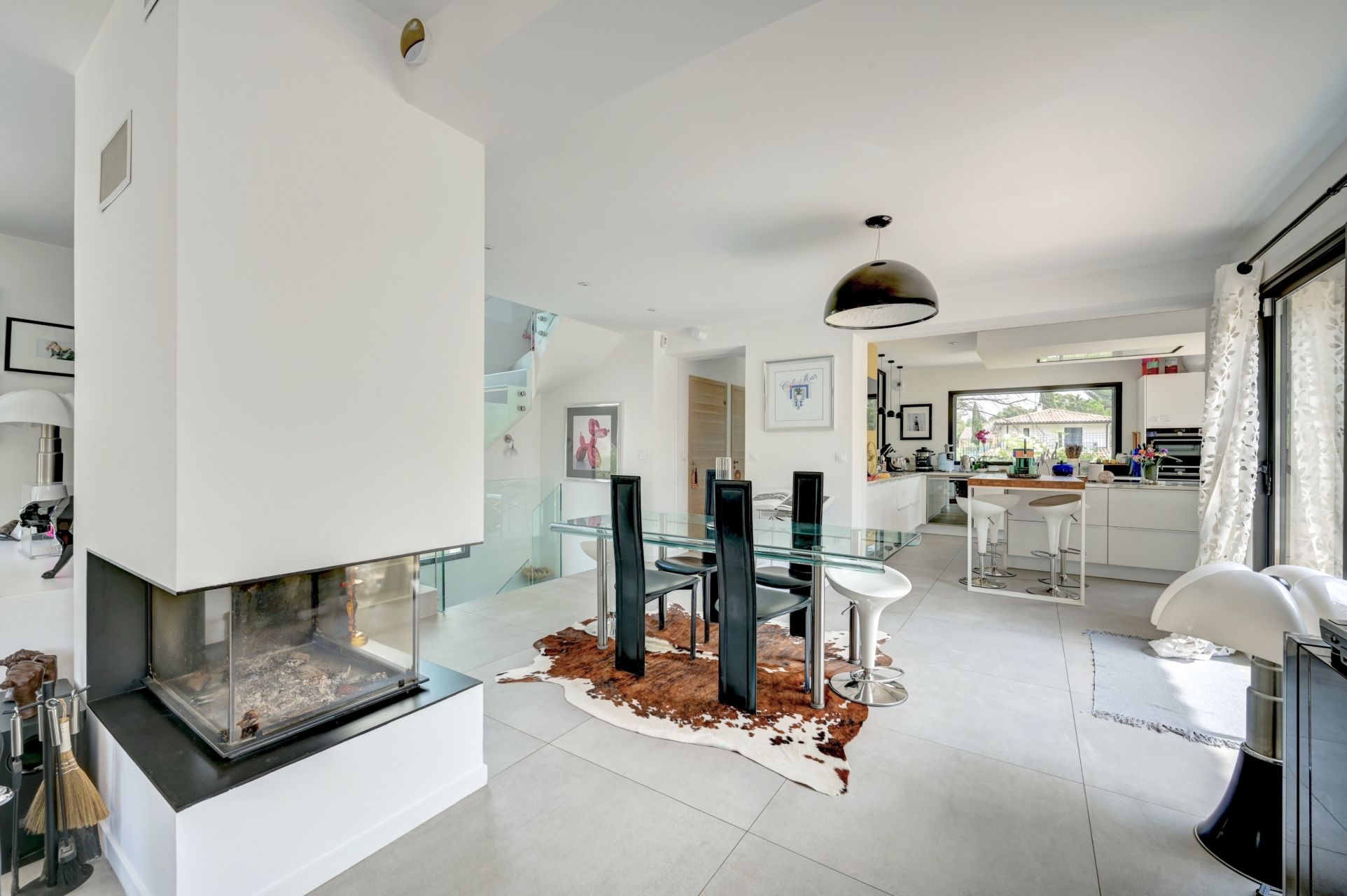 luxury house 6 Rooms for sale on AIX EN PROVENCE (13100)