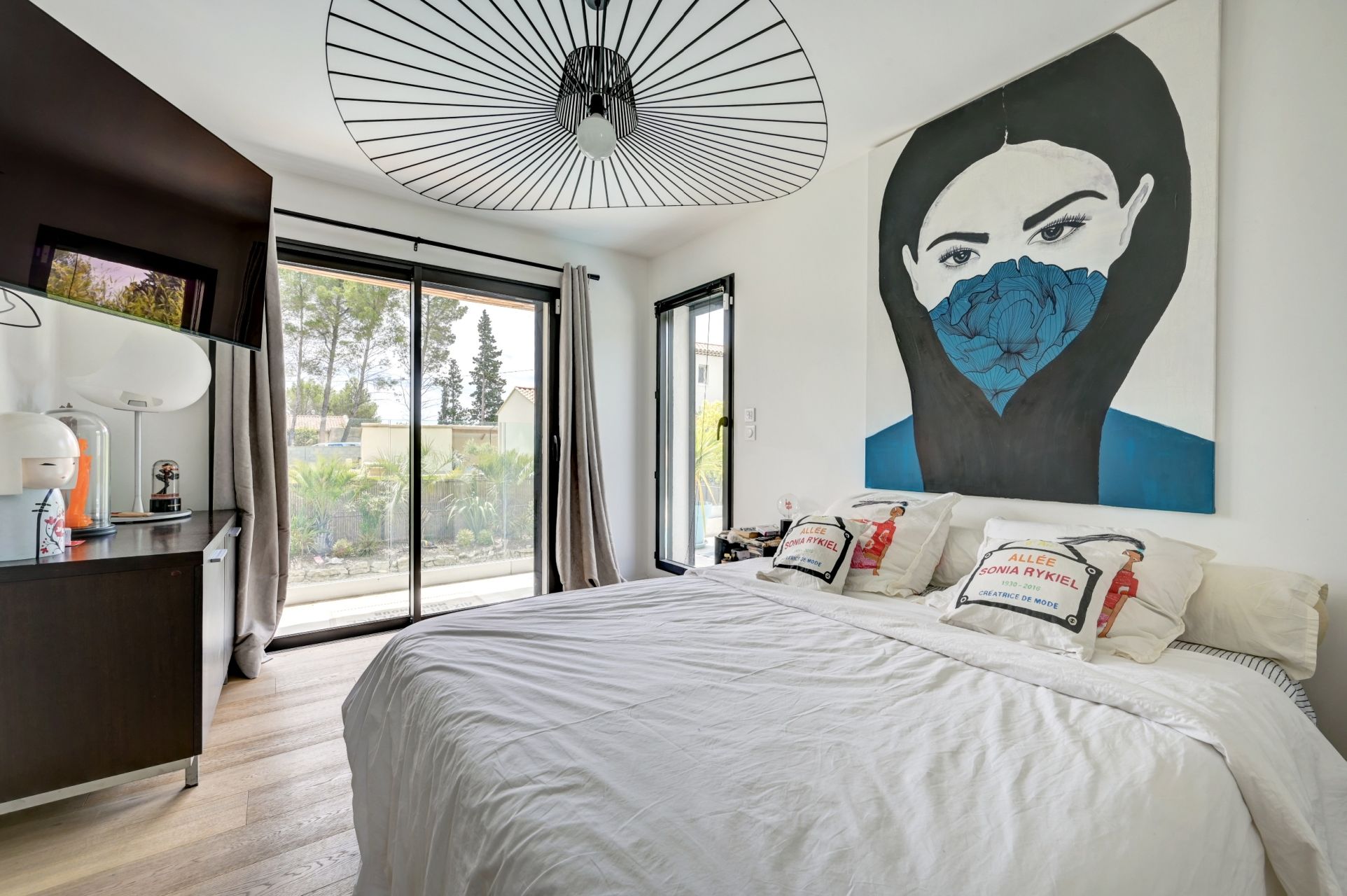 luxury house 6 Rooms for sale on AIX EN PROVENCE (13100)