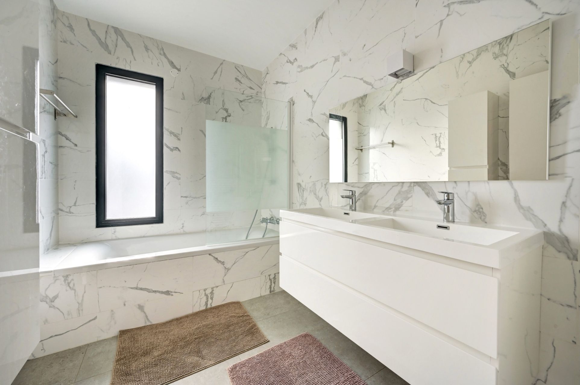 luxury house 5 Rooms for sale on AIX EN PROVENCE (13100)
