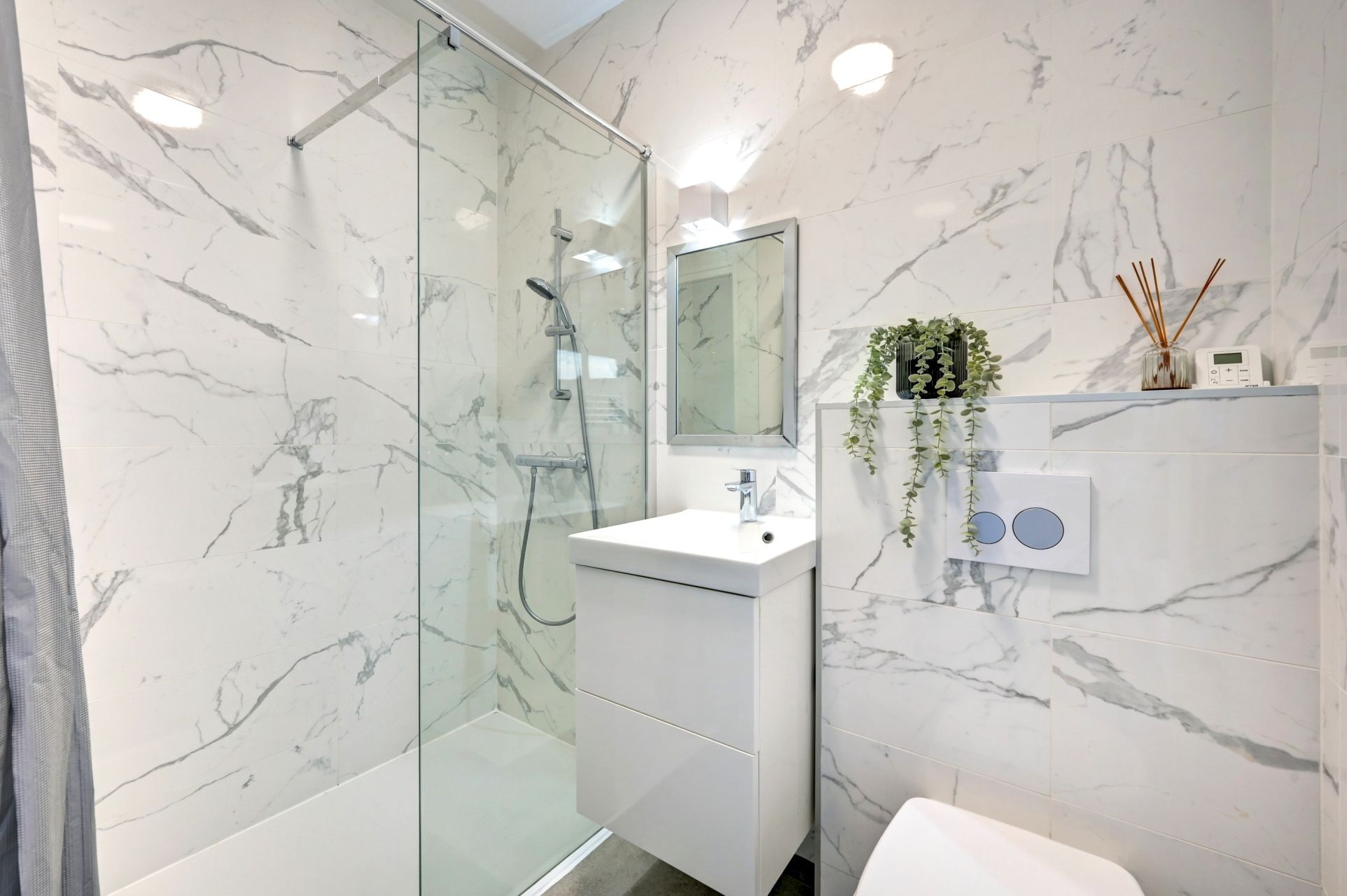 luxury house 5 Rooms for sale on AIX EN PROVENCE (13100)