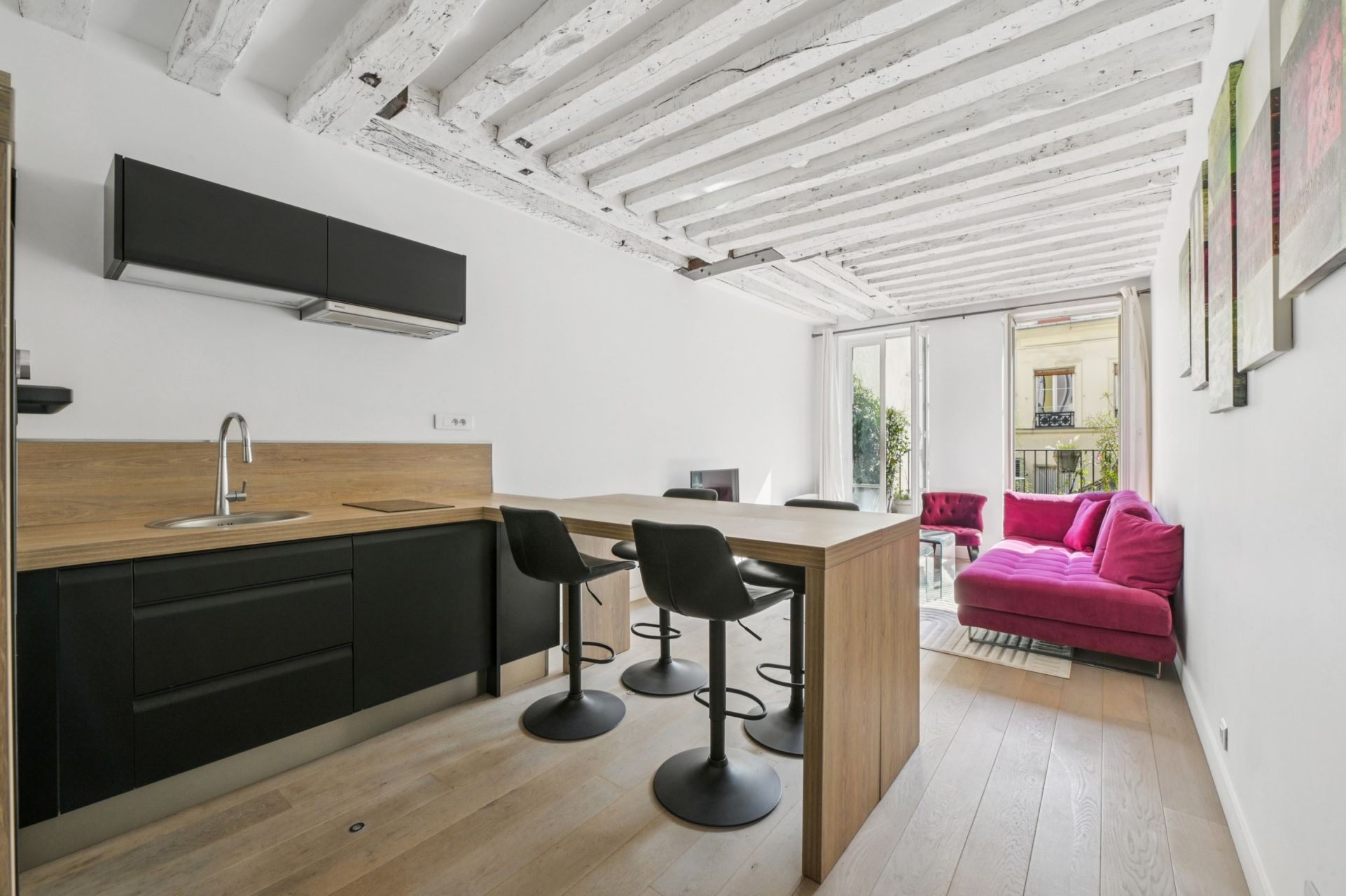 luxury apartment 2 Rooms for sale on PARIS (75002)