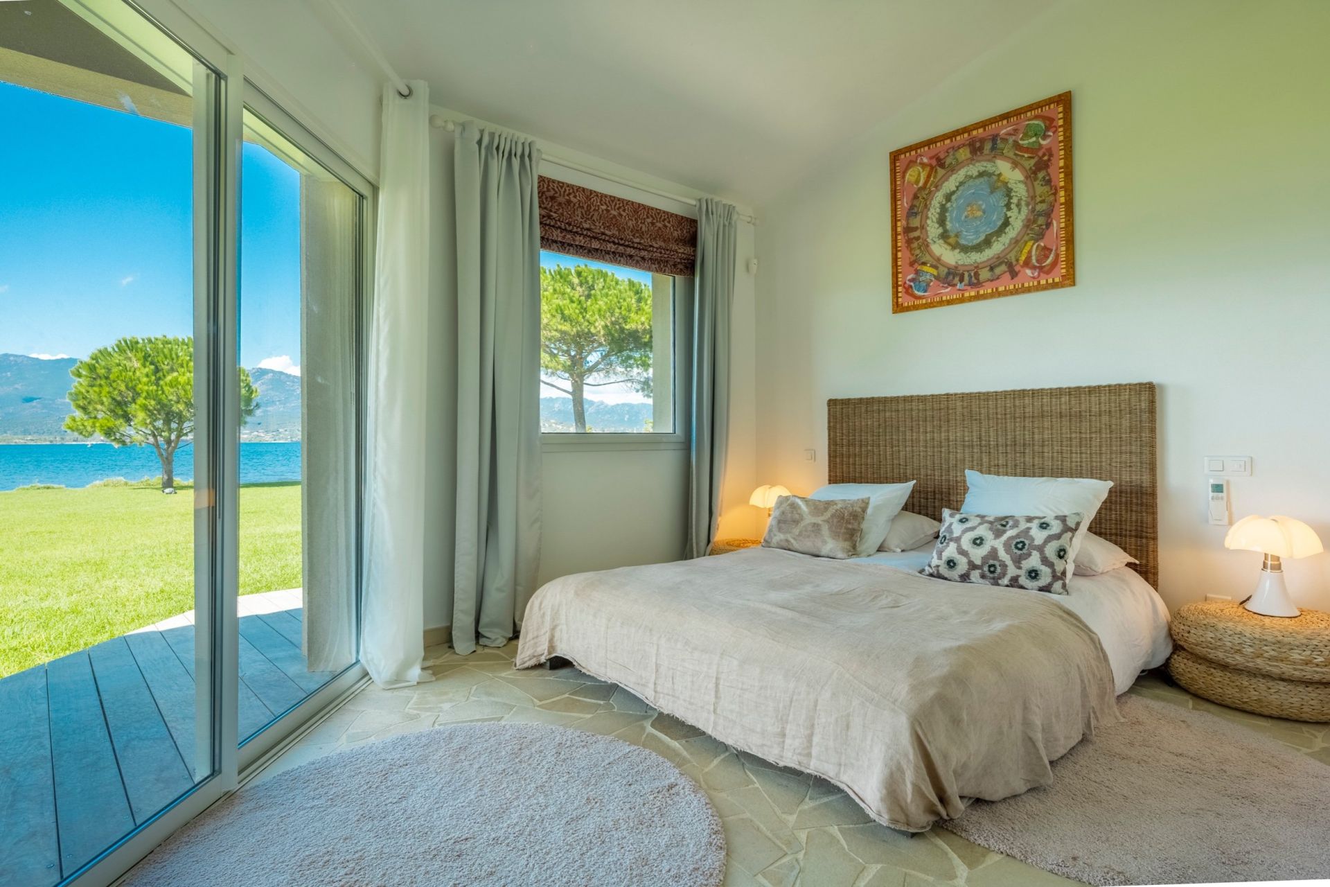 villa de luxe 7 Pièces en location saisonnière sur PORTO VECCHIO (20137)