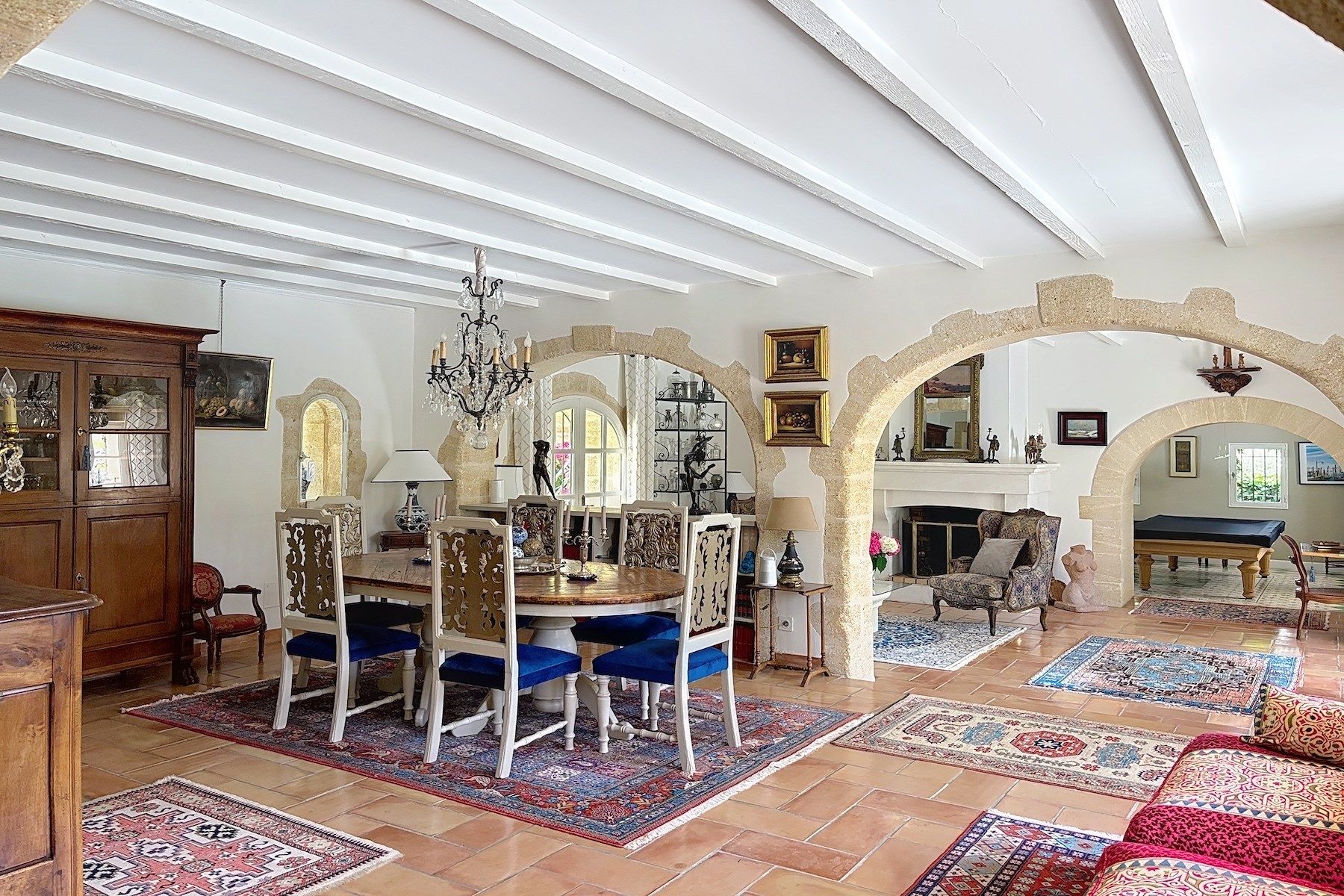 luxury house 11 Rooms for sale on UZES (30700)