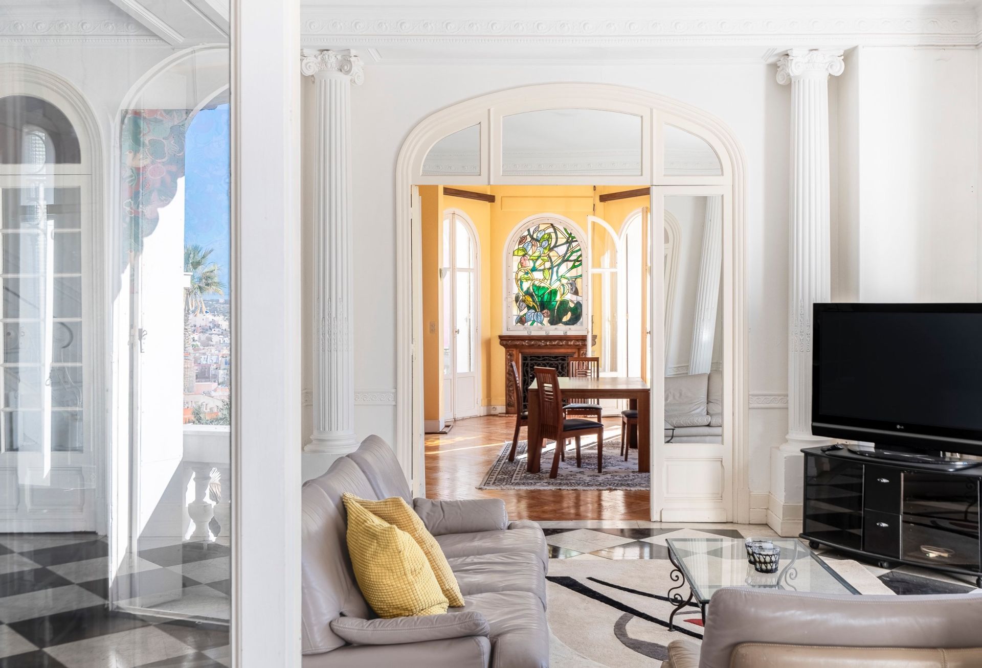 mansion 16 Rooms for sale on NICE (06000)