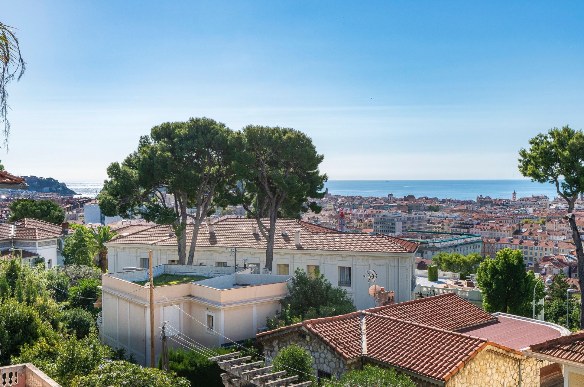 mansion 16 Rooms for sale on NICE (06000)