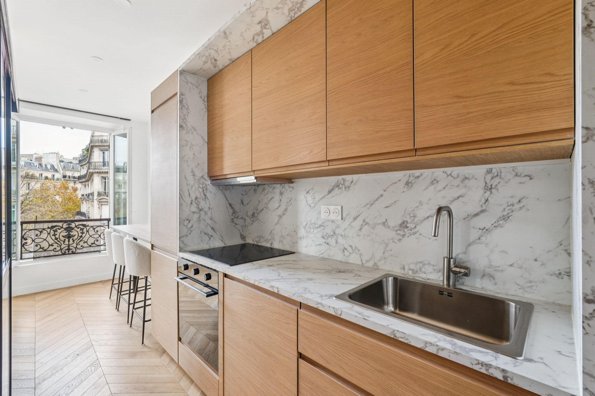 luxury apartment 2 Rooms for sale on PARIS (75008)