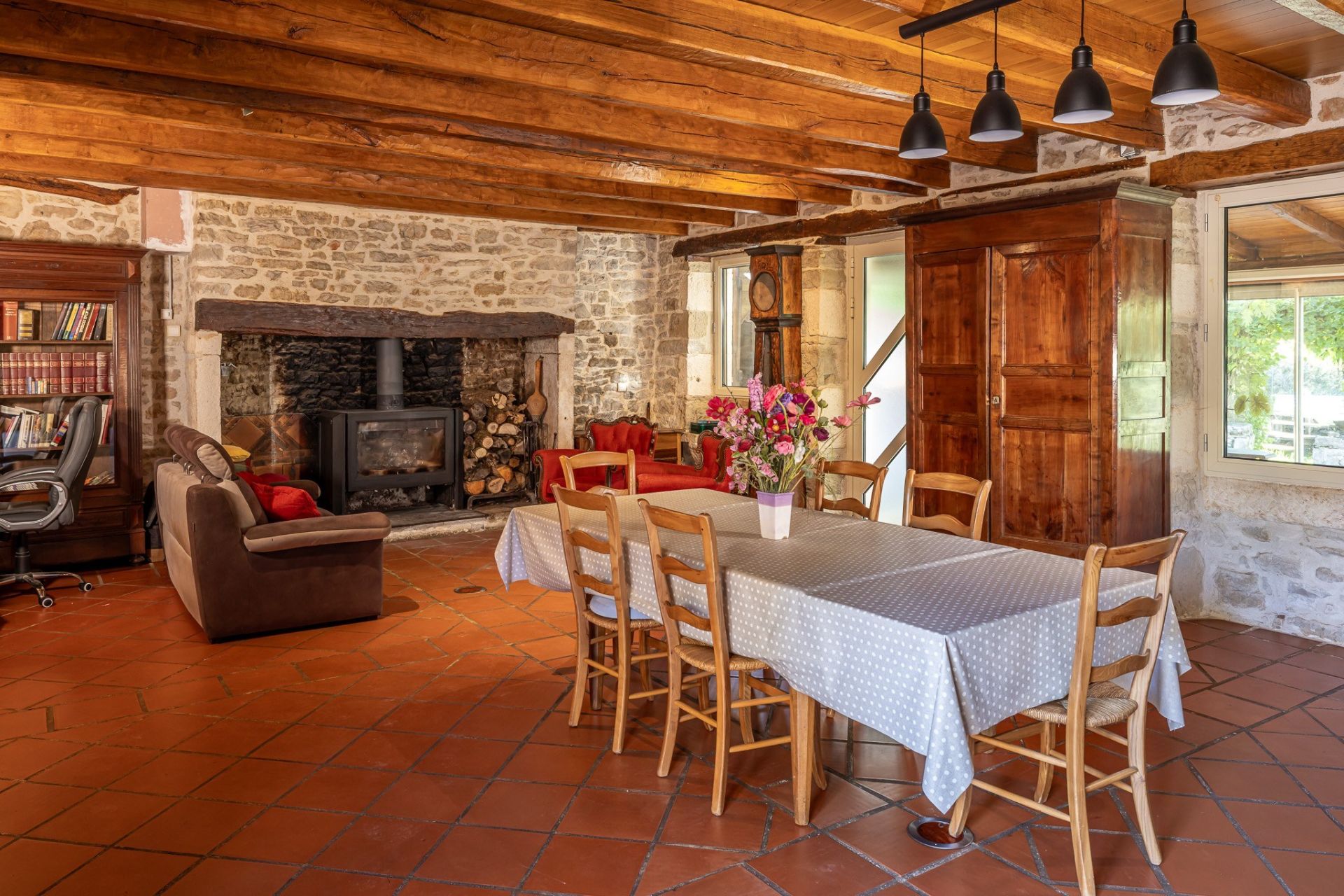 luxury house 6 Rooms for sale on SOUILLAC (46200)