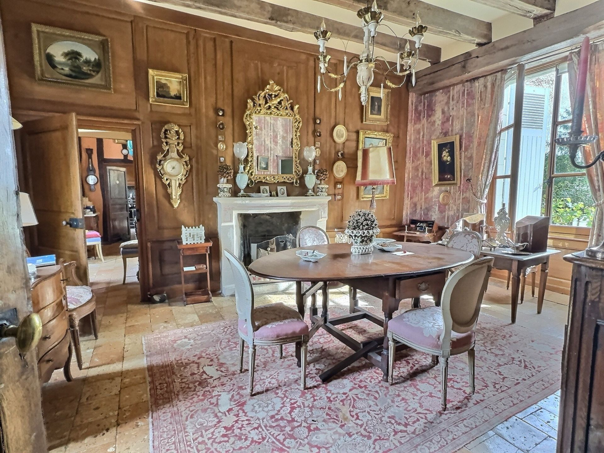 maison de luxe 11 Pièces en vente sur NEUVY LE ROI (37370)