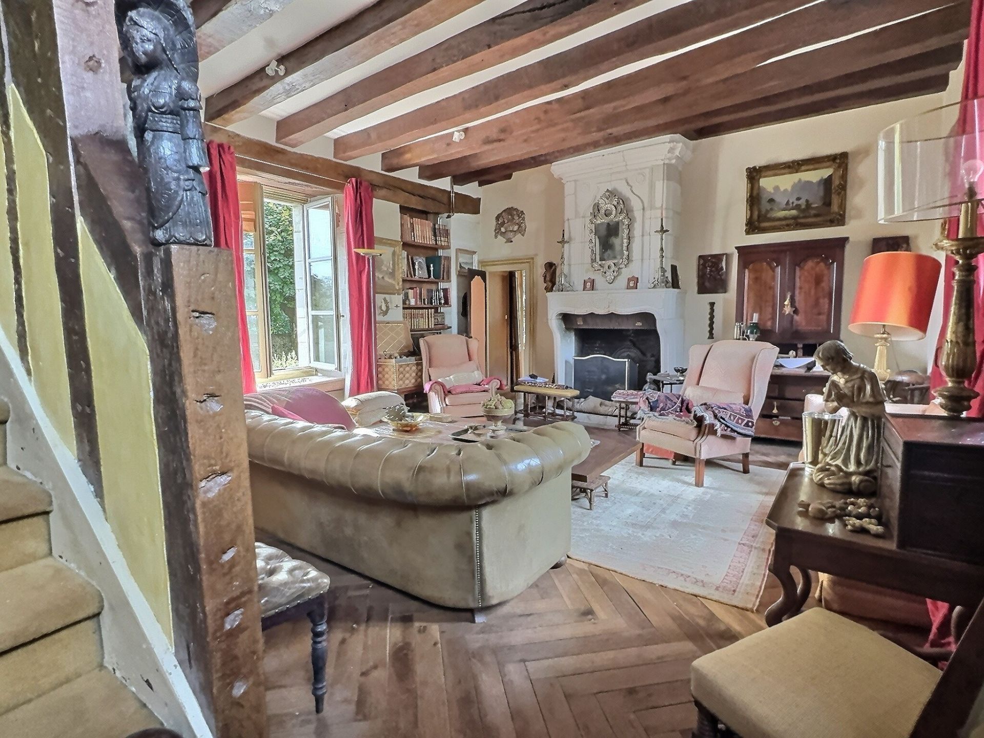 maison de luxe 11 Pièces en vente sur NEUVY LE ROI (37370)