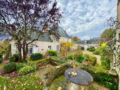 Vente Maison de luxe Neuvy-le-Roi 11 Pièces 261 m²