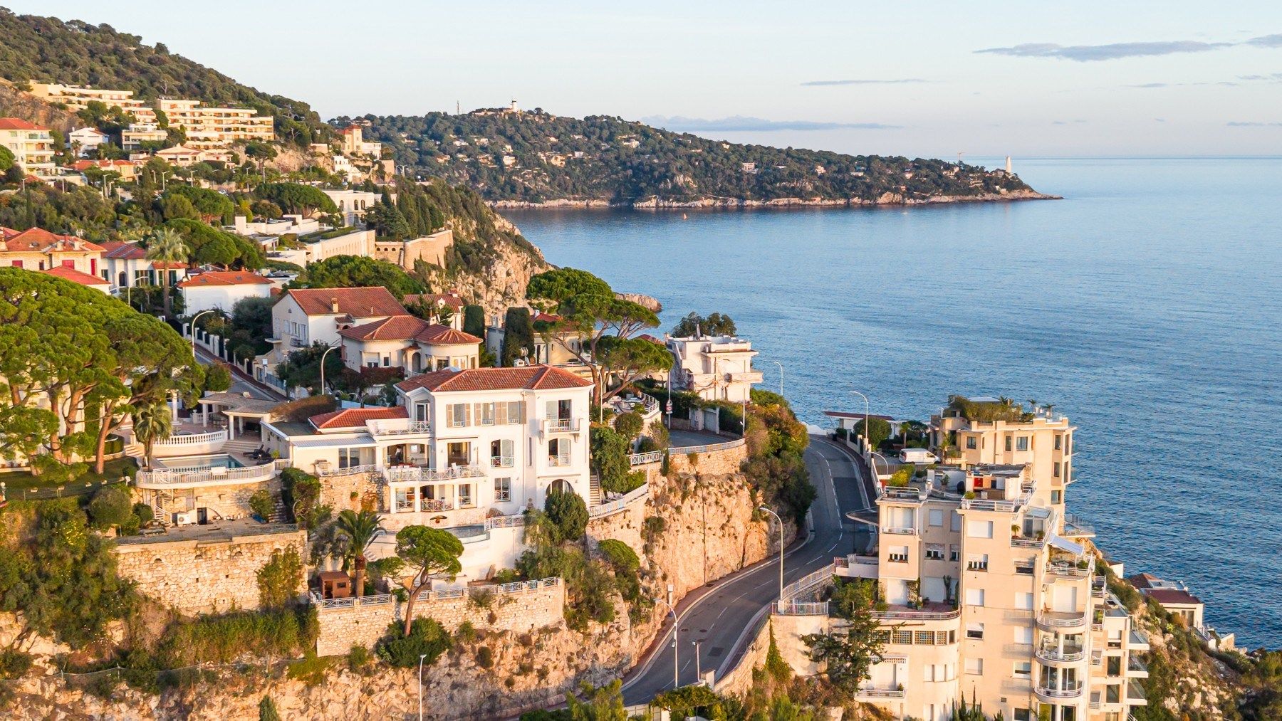 luxury villa 9 Rooms for sale on NICE (06000)