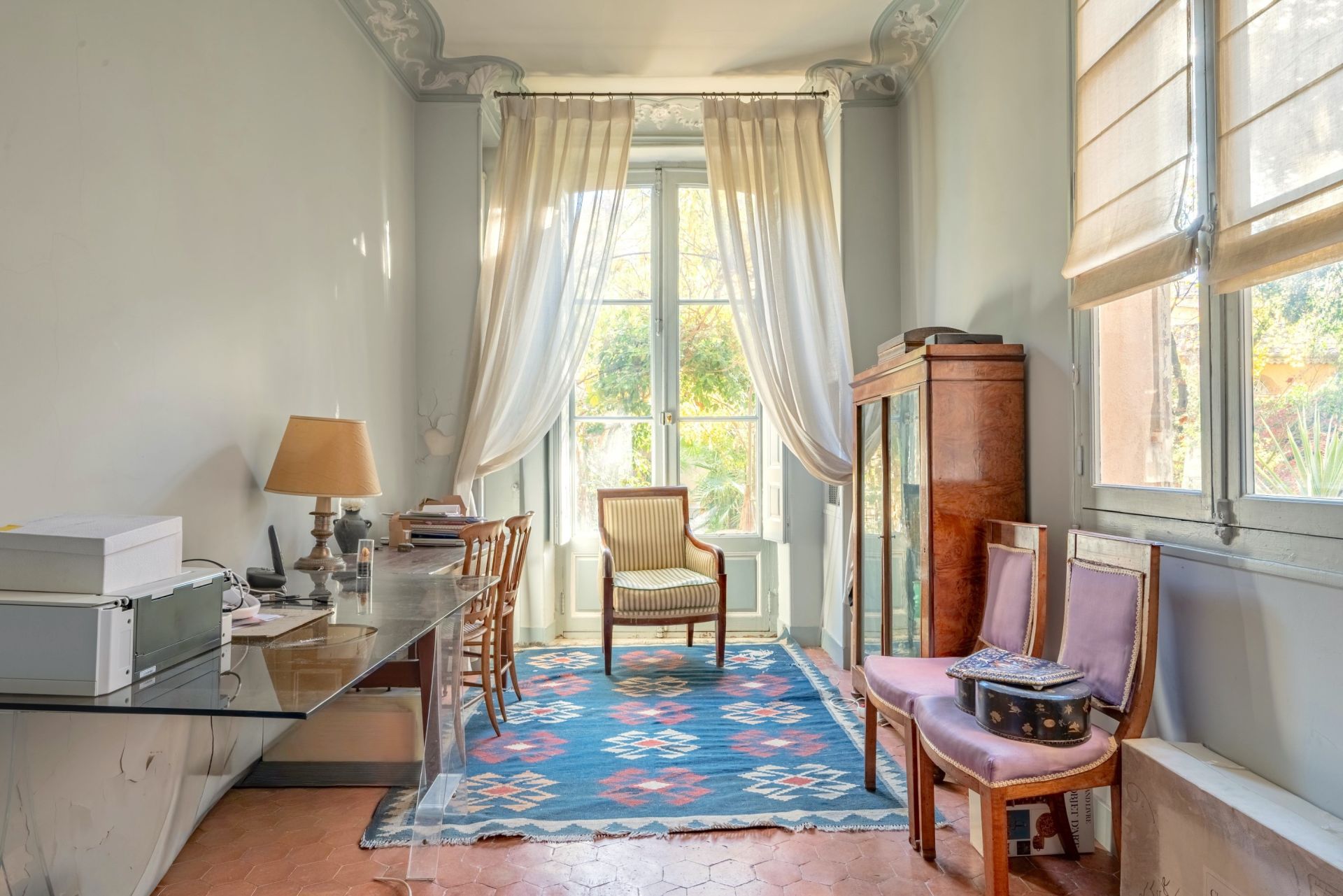 luxury apartment 8 Rooms for sale on AIX EN PROVENCE (13100)
