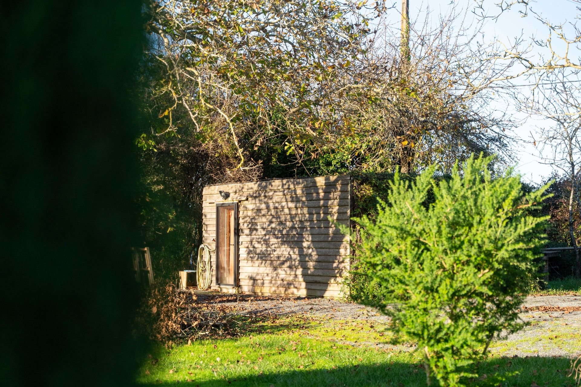 luxury house 11 Rooms for sale on LE GUA (17600)