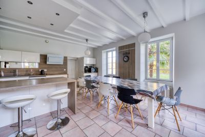 Sale Luxury house Le Gua 11 Rooms 300 m²