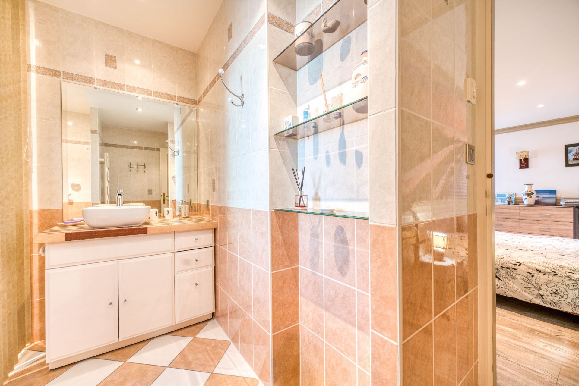 luxury house 6 Rooms for sale on ST PIERRE D OLERON (17310)